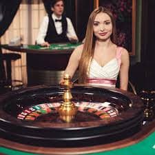 Visual permainan slot online berwarna neon hijau dengan tema permainan beragam